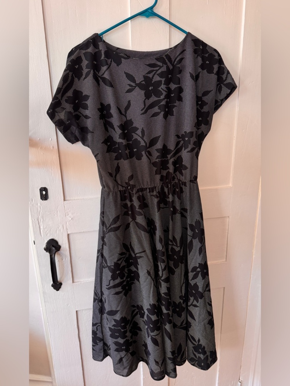 1980’s Vintage Short-Sleeve Women's Dress